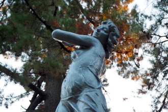 Скульптура Танцовщица