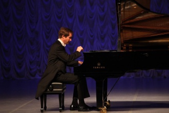 Николай Луганский пианист