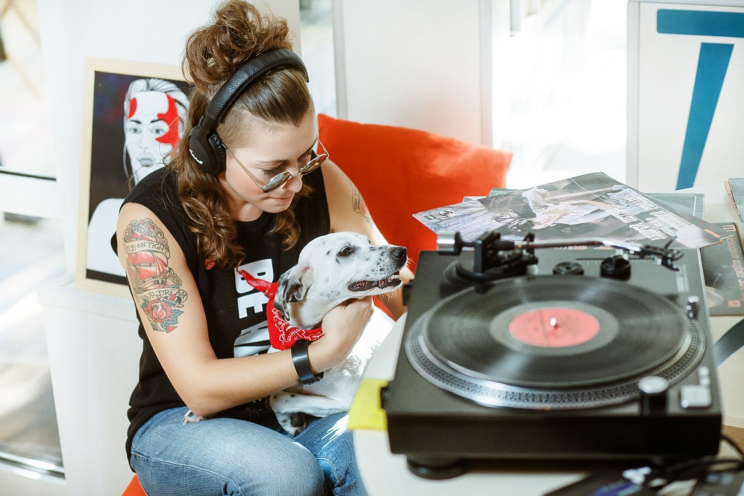 Благотворительный фото- и радио-проект Тайная жизнь бездомных животных Сочи МАКС-FM