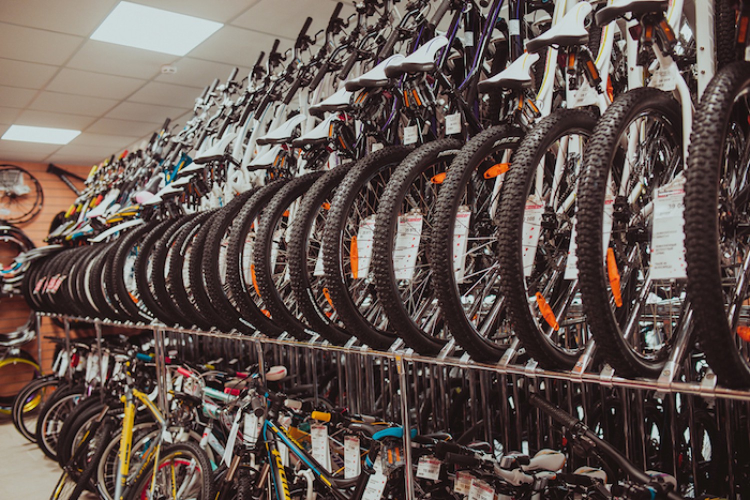 Bike center ростов. Красных партизан. Bike center геленджик. Сайт байк центр краснодар. Байк центр краснодар дзержинского.