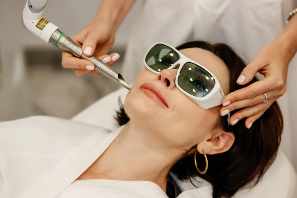 Лифтинг без скальпеля за один день – революционная процедура для молодости вашей кожи Лифтинг без скальпеля за один день — революционная процедура для молодости вашей кожи